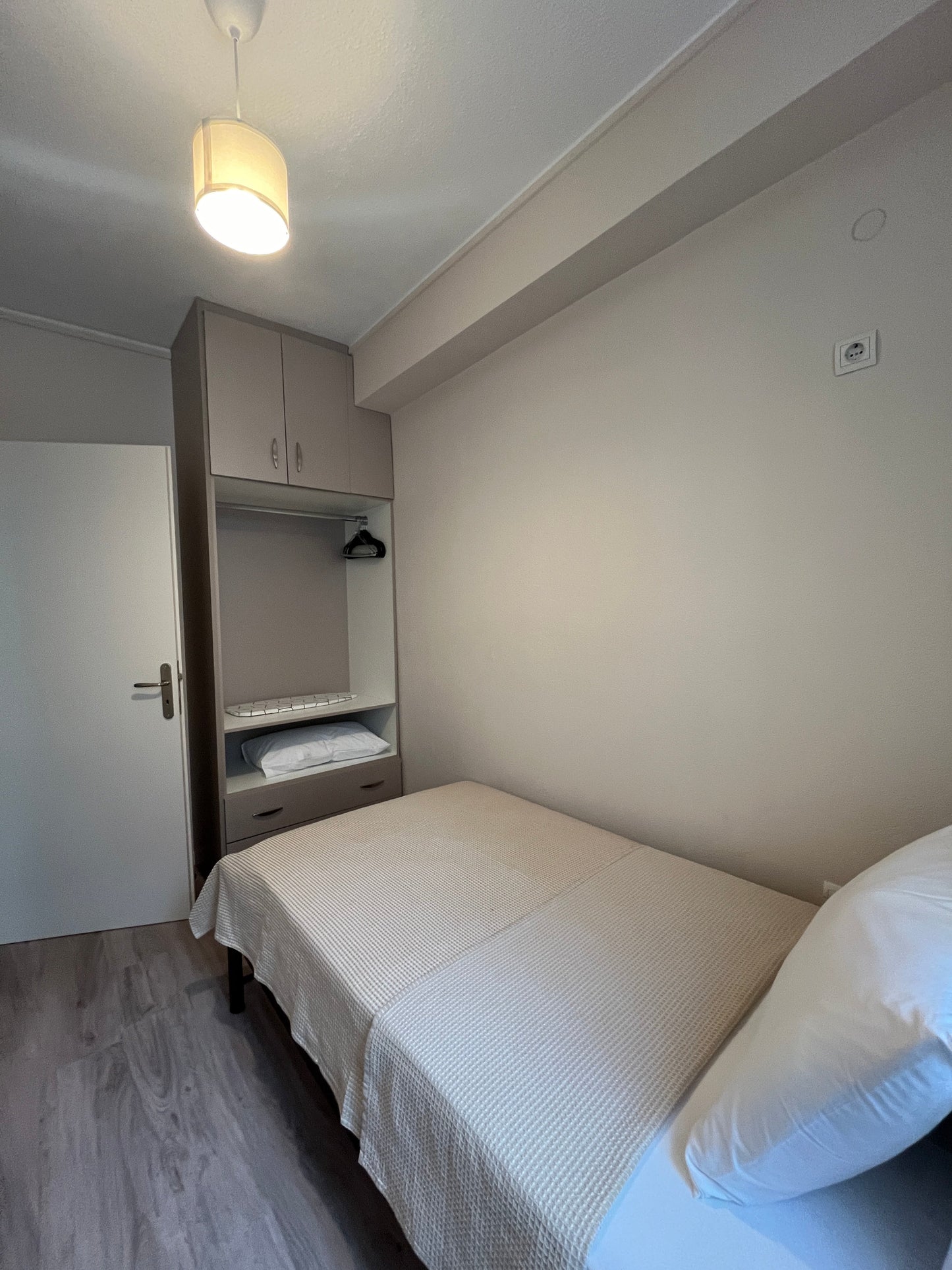 Apollo Apartment bedroom with single bed, Athens center