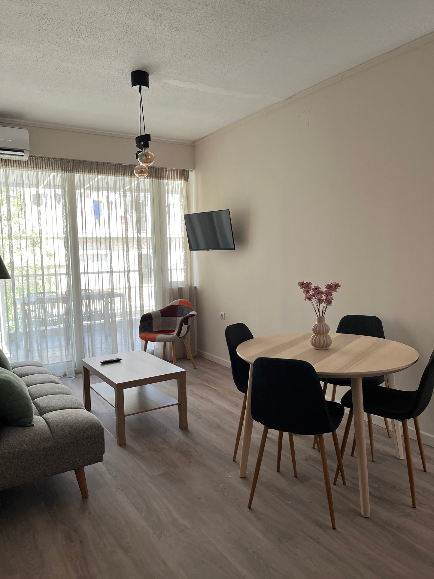 Apollo Apartment living room, Athens center rental
